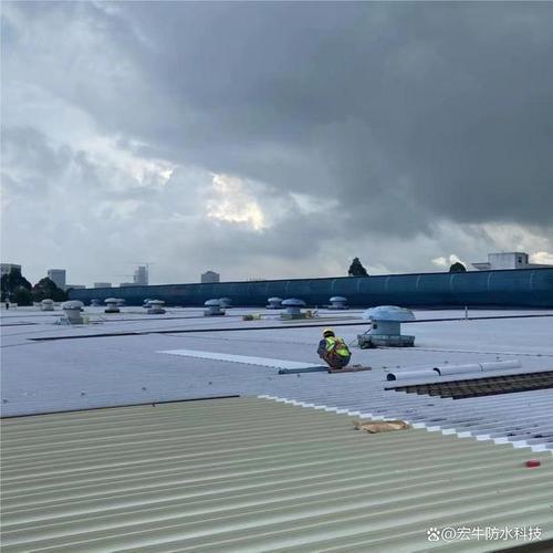 适用范围适用于建筑屋面与厂房钢结构屋面防水隔热防腐保护与化工罐体