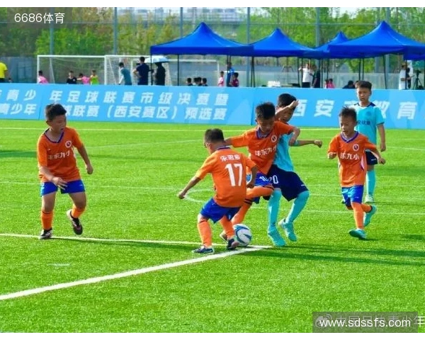足球报:蓉城中超、亚冠双线都要争,锋线效率问题需集中解决 足球报:蓉城中超、亚冠双线都要争,锋线效率问题需集中解决